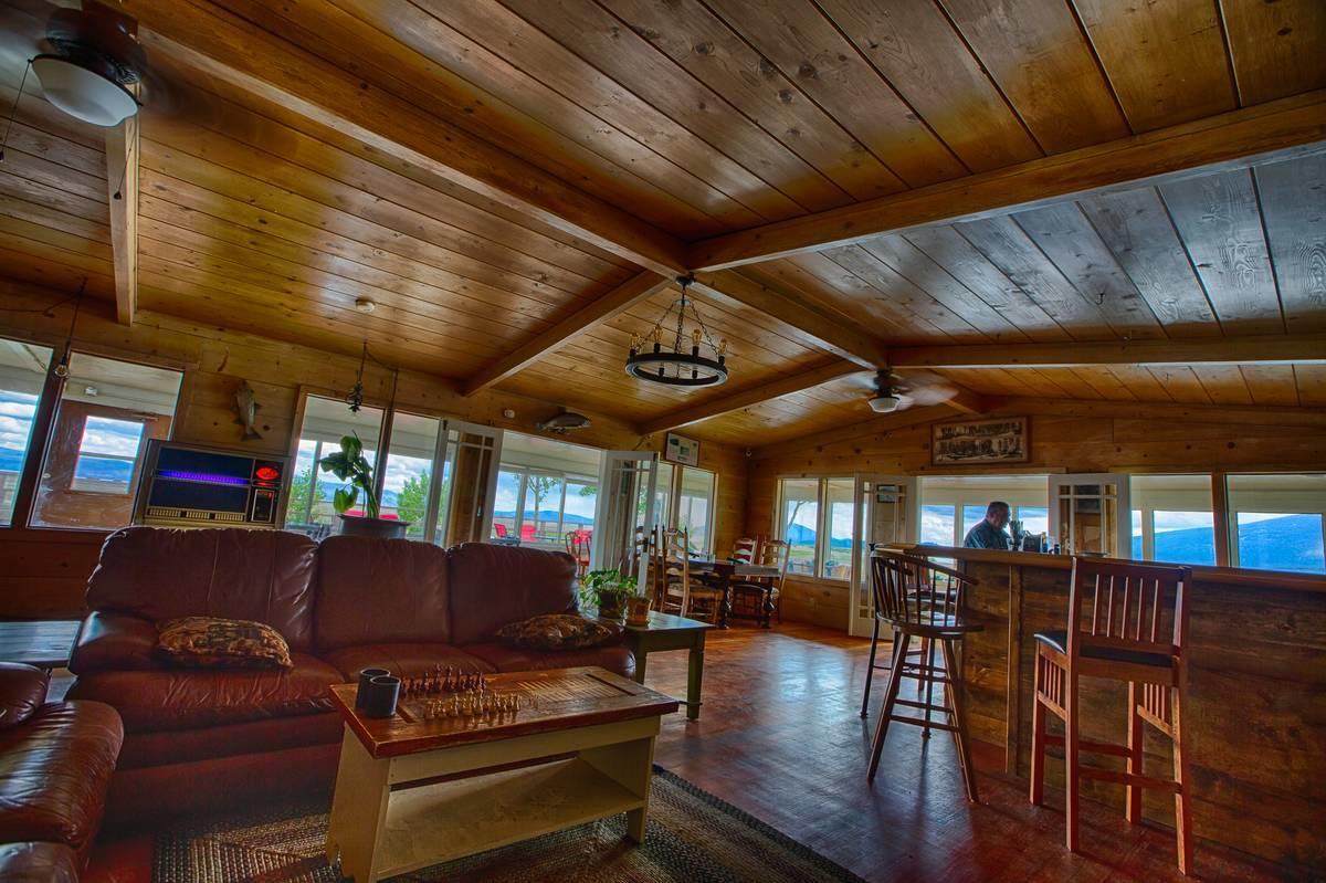 Crater Lake Gateway-Rocky Point Resort Klamath Falls Exterior photo